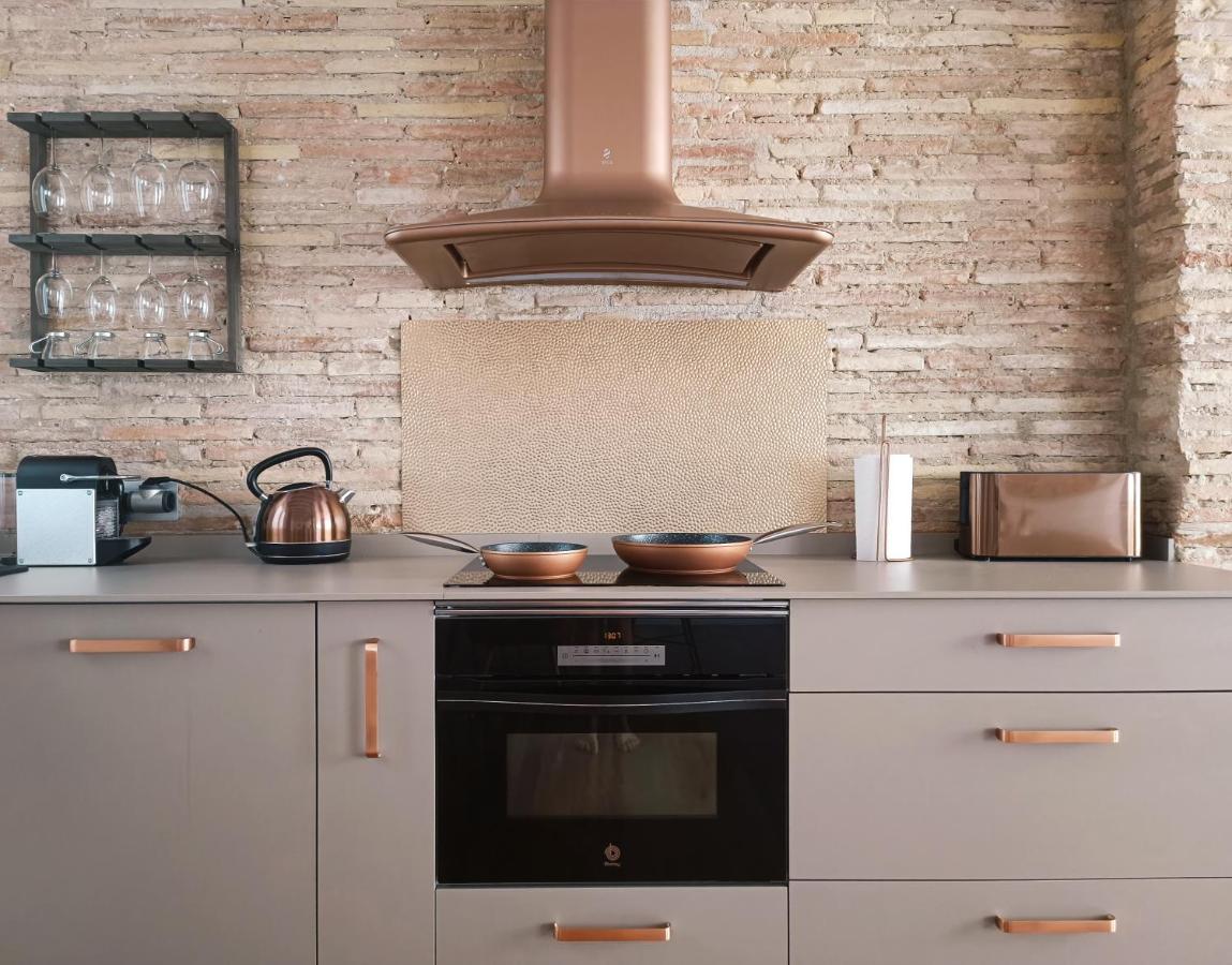 Lux Wood Loft With Air Con & Lift Διαμέρισμα Λογκρόνο Εξωτερικό φωτογραφία